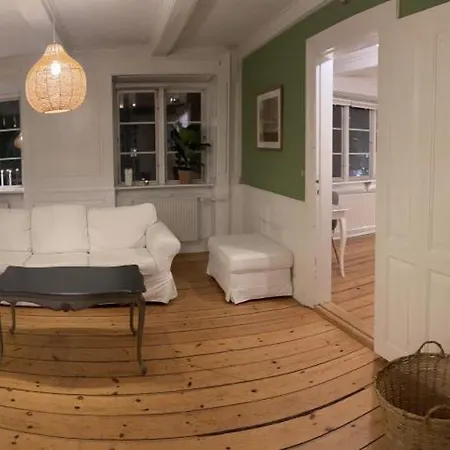 Appartement Indre By *