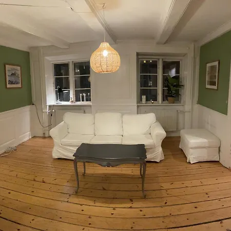 Appartement Indre By *